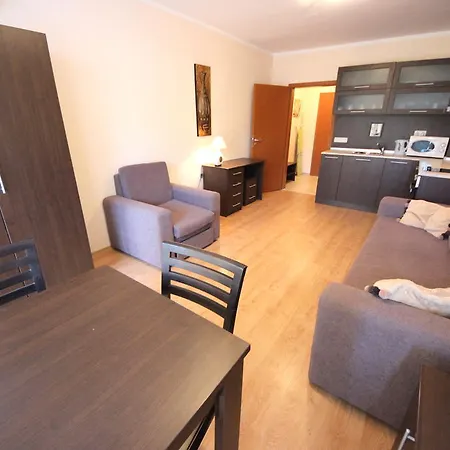 Apartament Menada Chateau Valon *