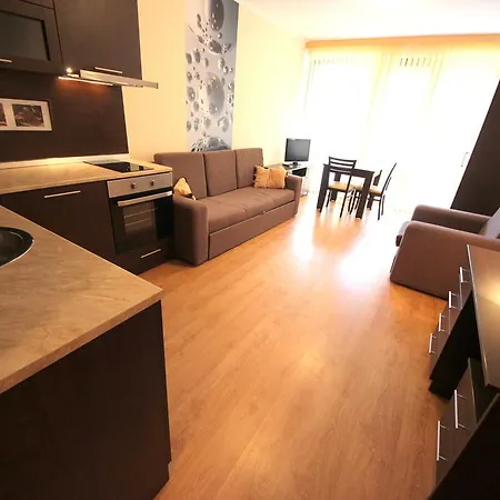 Apartament Menada Chateau Valon Słoneczny Brzeg